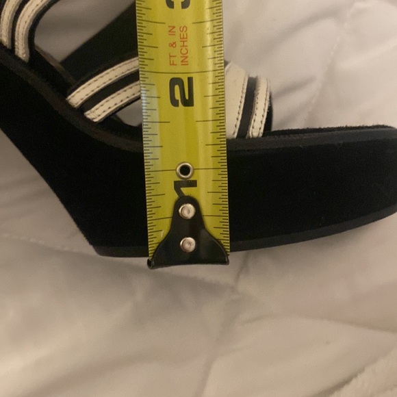 Ferragamo heels - Picture 13 of 13